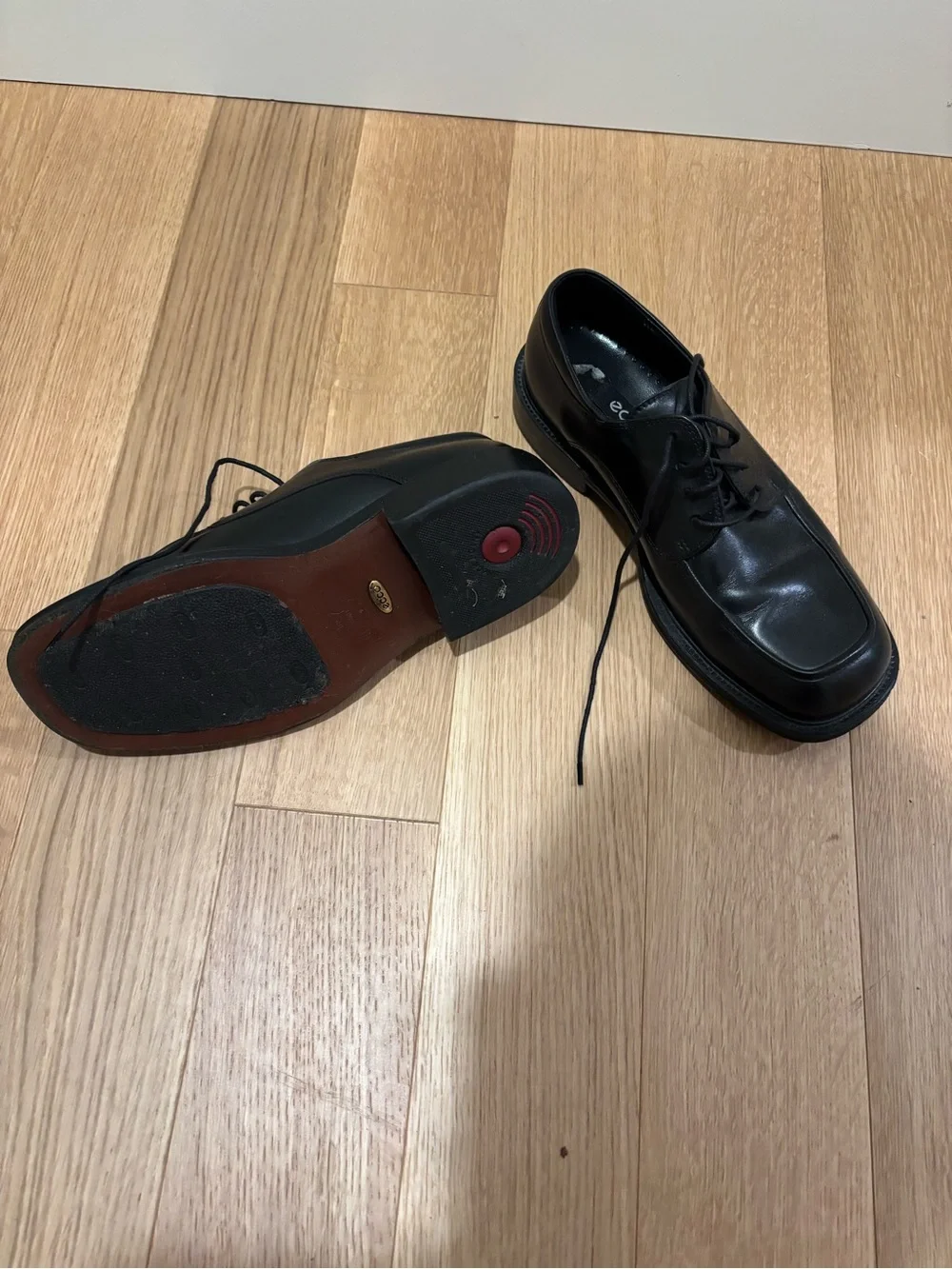 Ecco Men's Black Leather Lace-Up Derby Shoes